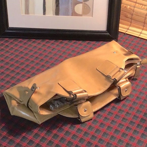 emilie m.| Large Vegan Mustard Folding Satchel Chrome Hardware Like New - Picture 7 of 8